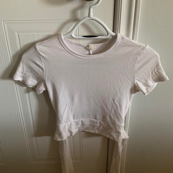 White Garage Tie Top - in great condition - Picture 2 of 2